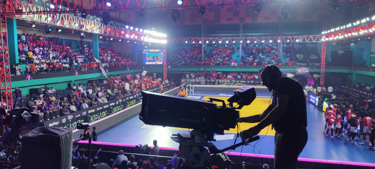 After successfully producing the FIH Men's Hockey World Cup in Odisha, the Sportzworkz crew have travelled to Bengaluru, Hyderabad and are currently in Kochi covering season 2 of the RuPay Prime Volleyball League.