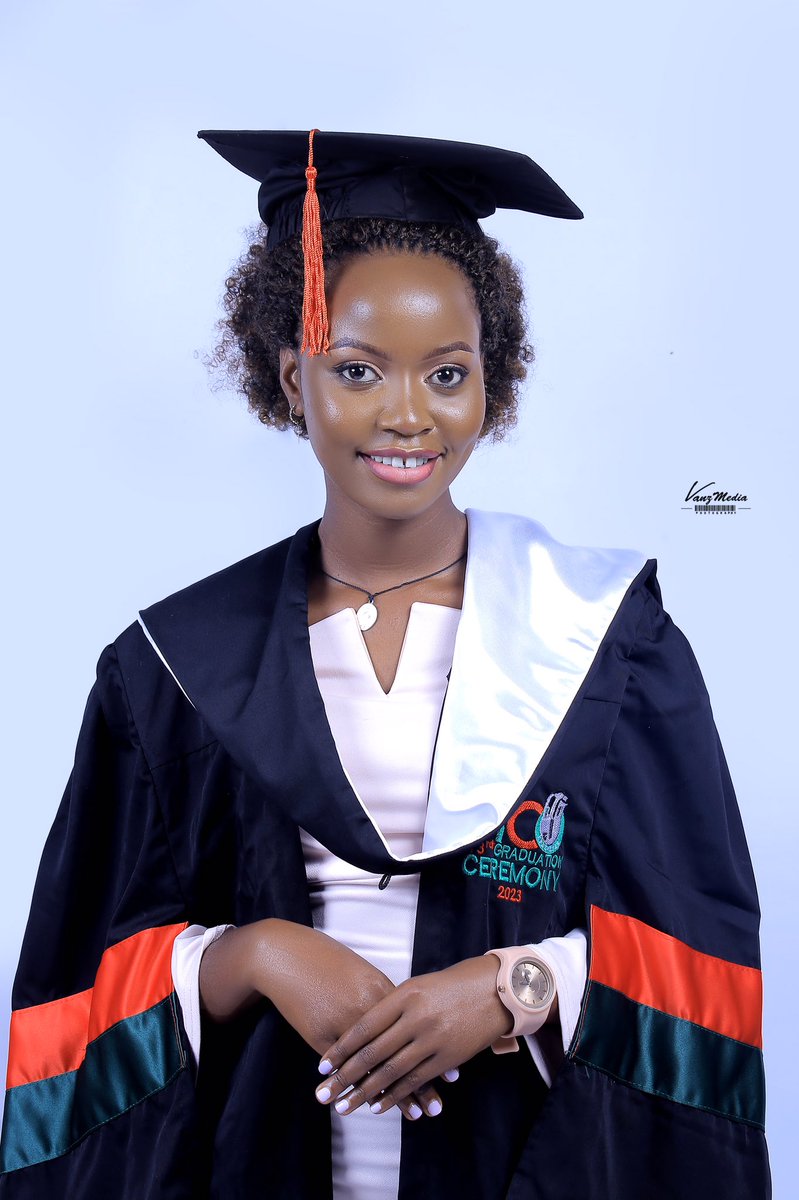 TuanElla's tweet photo. February photo dump #Biotechnology #fullgraduate #mak73rdgrad https://t.co/hV45JjEZPJ