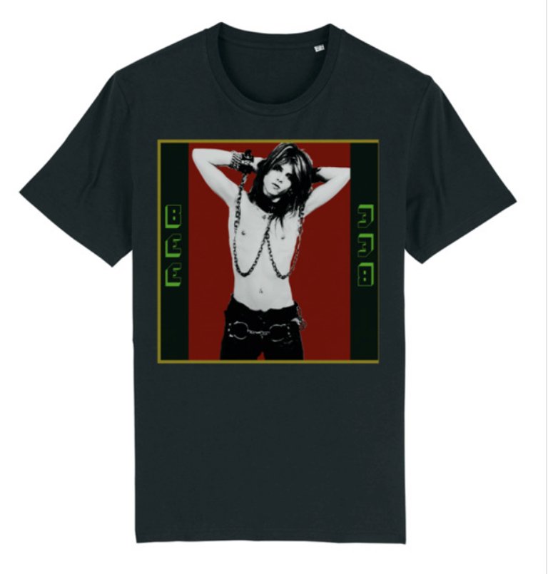 beefuton's tweet image. Don't be a drone, stand out from the hive with this bee-autiful t-shirt!  #punksnotdead #beeshirt #alternativeclothing #highonplatforms  #intoacircle  #in2a0  #gettingthefear  #thaiCapsule 
merchlinks.fanbace.com/d86ef49e-0cbe-…