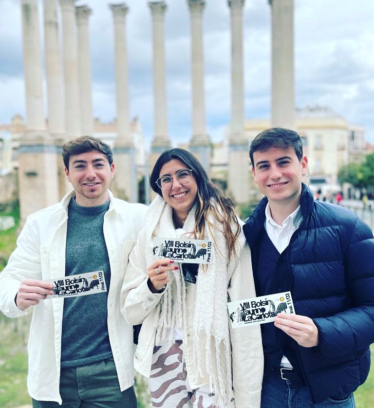 JT_LaCarlota's tweet photo. AFICIÓN / Hay ganas de Bolsín … y Ángeles, Álvaro y Sergio lo saben.

🎫 Las entradas para el Gran Final 𝗱𝗲𝗹 𝟭𝟭 𝗱𝗲 𝗺𝗮𝗿𝘇𝗼 ESTÁN VOLANDO !!! Disponibles en la Peña Bética y su Tauromaquia (La Carlota) y en https://t.co/IrKzNHDNlq…

#somostaurinos #somosfuturo #bolsin https://t.co/F7cbT9Mvoz
