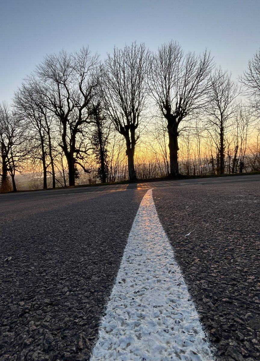 Tompointcom tweet media