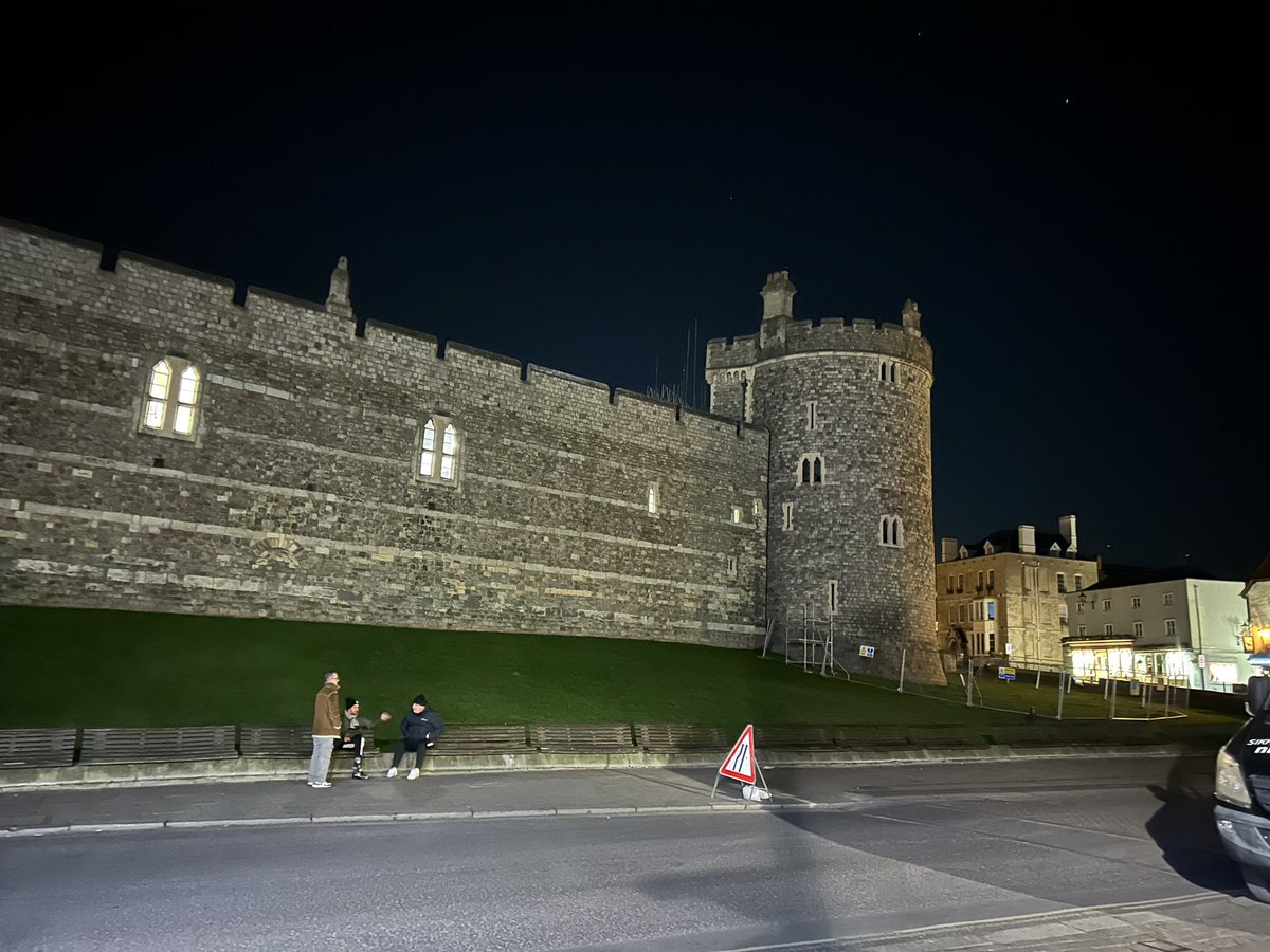 SalmasBAcademy's tweet image. Fabulous day @EtonEndSchool @EtonEndHead together we celebrated  #WorldBookDay #WorldBookWeek with interactive story telling &amp;amp; inclusive dance. The school was amazing it was my pleasure to be in their company. Thank You for the wonderful hospitality. #windsorcastle
