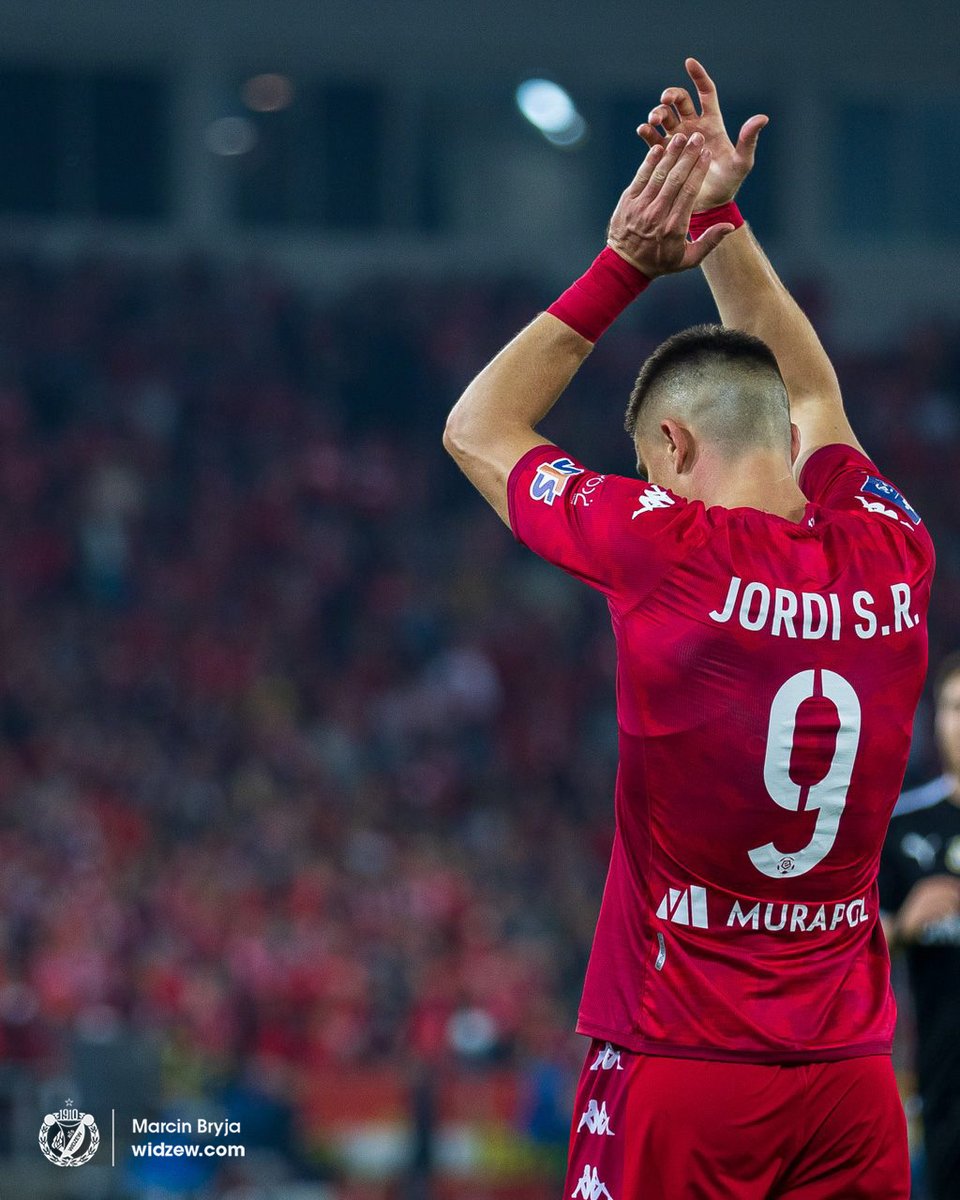 RTS_Widzew_Lodz's tweet photo. 𝐘𝐎𝐔'𝐋𝐋 𝐍𝐄𝐕𝐄𝐑 𝐖𝐀𝐋𝐊 𝐀𝐋𝐎𝐍𝐄 🇦🇹 https://t.co/i1jsD0HYrH