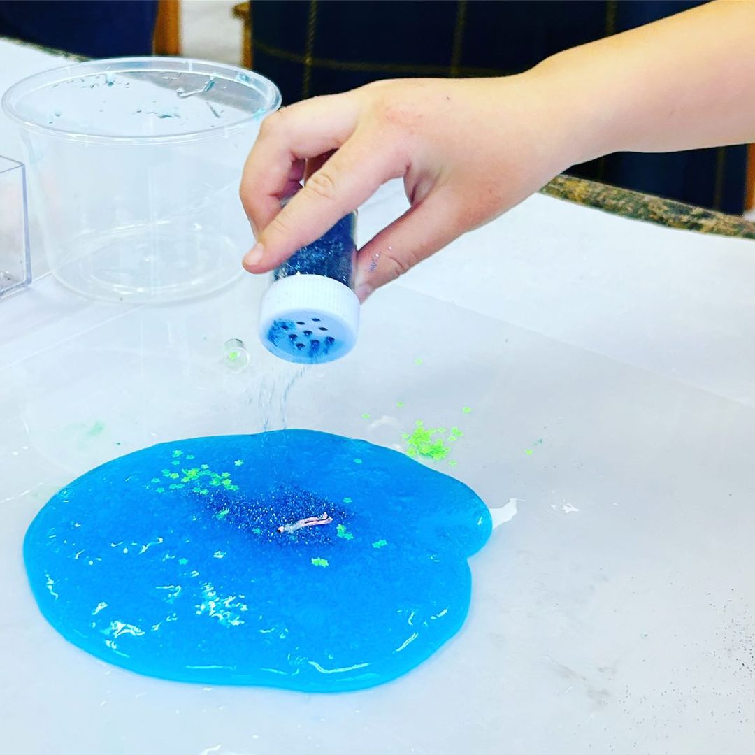 maru2_fudosan's tweet photo. 📖〇〇 BOOK COOK🍳
👽ツクリエ
特別なスライム作りが体験できます。*もっちりのびるスペシャルなスライムをお約束!(密閉容器付き)
#bookcook https://t.co/dL3FtqxqKl