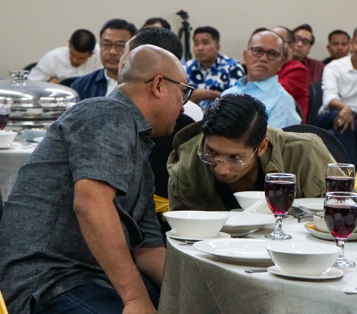 Terima kasih rodong-rodong pemuda Pahang atas sokongan padu! 🖤🤍
Kalau ada rezeki kita jumpa lagi, pekena tempoyak ikan patin dulu!

Mohon diberi mandat sebagai Naib Ketua Pemuda UMNO Malaysia.

Ini Masa Kita.

#IniMasaKita
#umnorejuvenationproject