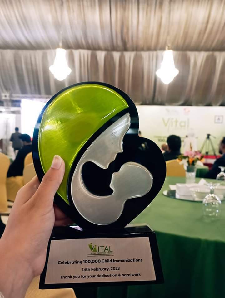 imsurhan's tweet image. Humbled to receive this award for my contribution as we celebrate 100K child immunizations. Thank you @Vital_Pakistan for this honor ♥️
#ImmunizationProgram #VitolVictoryEvent #EPI #VPT