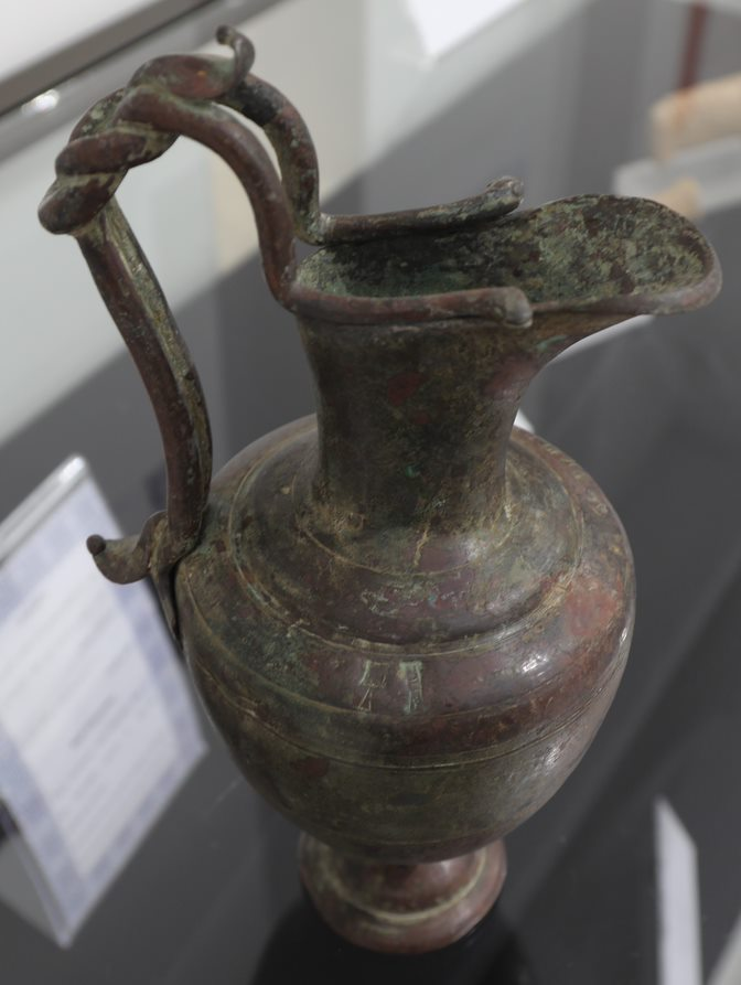 prevtrafficking's tweet photo. Another beautiful artifact that was returned to #Jordan from #USA is a bronze pitcher with snake-shaped handle dated to circa 300-200 BCE. https://t.co/G3L5NwyQ8R