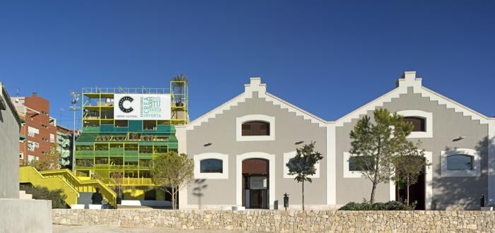 Alicante_City's tweet photo. ¡Bienvenido marzo! ☀️🌴 Desde #Alicante te deseamos un mes lleno de sol y alegría. 
🙌🏼 Descubre nuestro patrimonio histórico, cultural y arquitectónico mientras disfrutas de la hospitalidad alicantina. 🌅 #Patrimonio #Arquitectura #BienvenidoMarzo https://t.co/B6HcyCLm8H