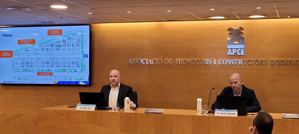 APCECatalunya's tweet image. El director de #Construmat @RogerBouGarriga explica com serà el nou Construmat i els beneficis de retorn per a les promotores i constructores. #JornadesAPCE #construccio