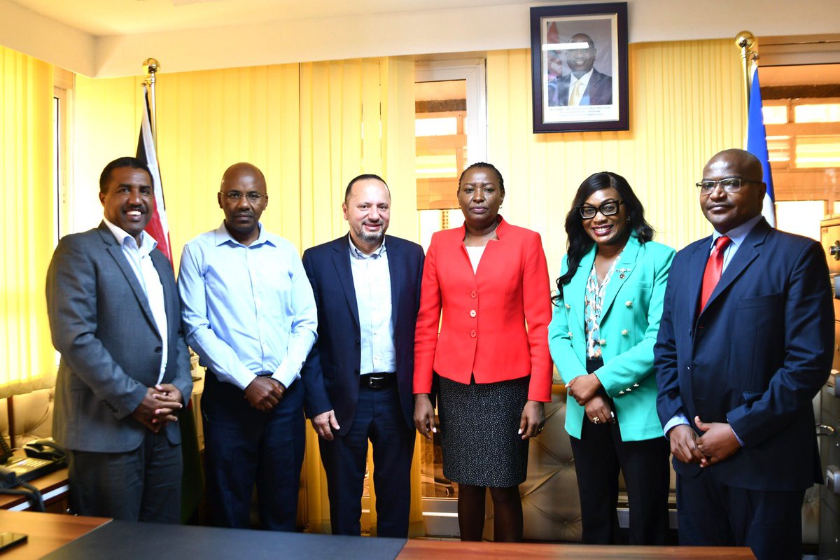 Today, @DrJ_Mburu had a meeting with @JNJAfrica representatives to discuss strategies for addressing mental health issues in the community.