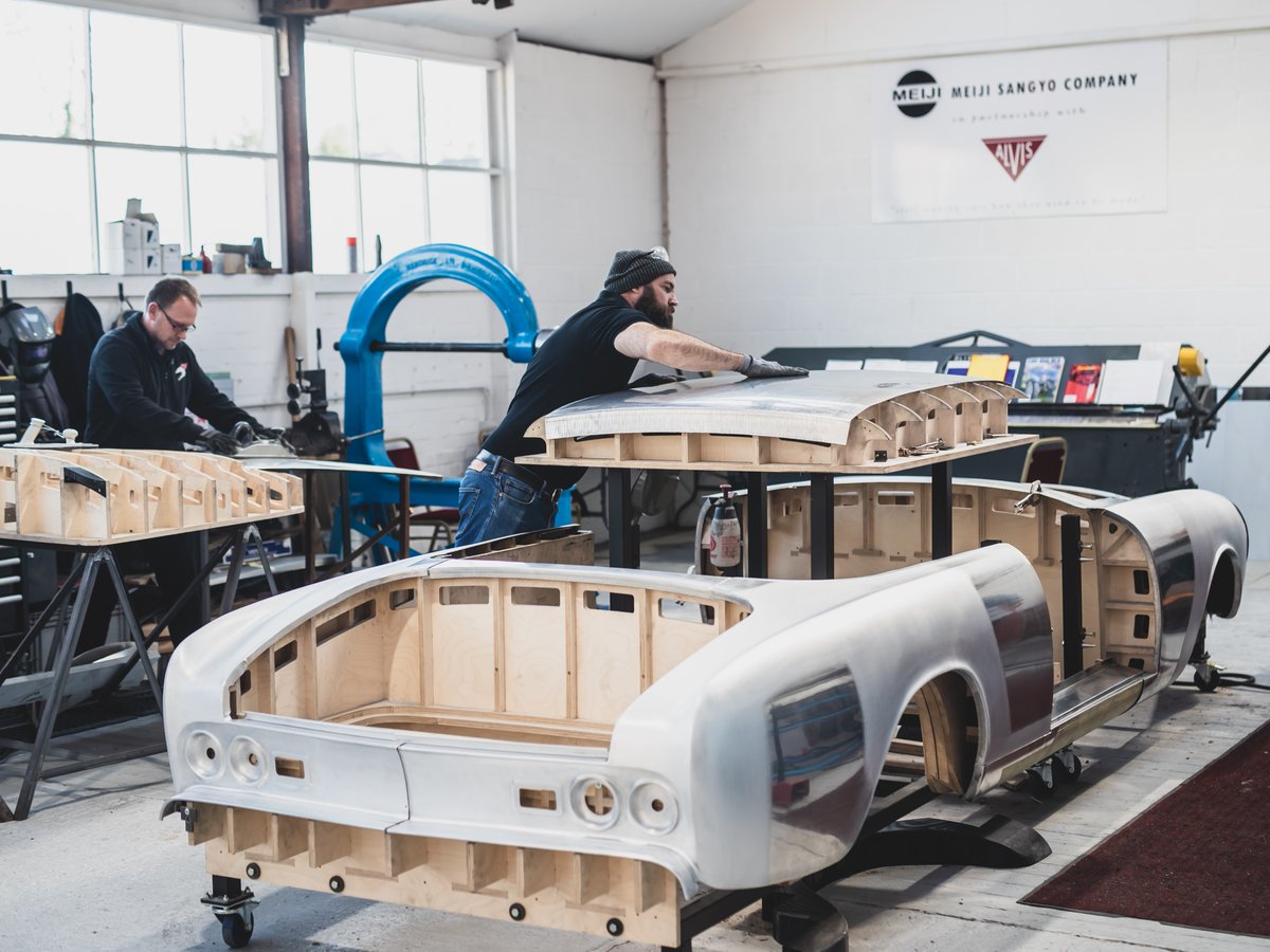 AlvisCarCompany's tweet photo. Still making cars how they used to be made.

#Alvis #AlvisCars #classiccar #luxurycar #heritagecar #madeinBritain #Britishheritage #UKmfg #carsofinstagram #coachbuilding #craftsmanship #supercar #historiccar #continuationseries https://t.co/3rgWLJTY84