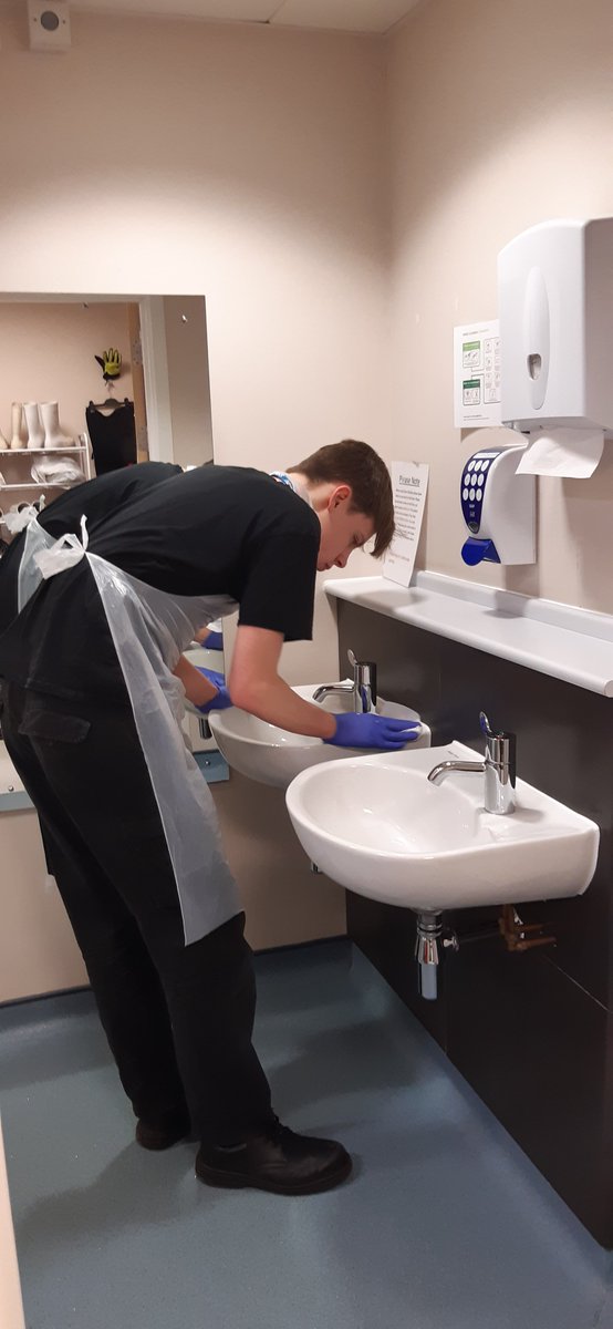 DFN_PS_Kendal's tweet image. Part of Patricks rotation as a Domestic is litter picking WGH grounds. He cleans on Endoscopy too, today he raced his Job Coach to clean a changing room, it was a close competition but Sara just won. Round two next week! #DFNProjectSEARCH #UHMBT #KendalCollege #Right2Work #LSCFT
