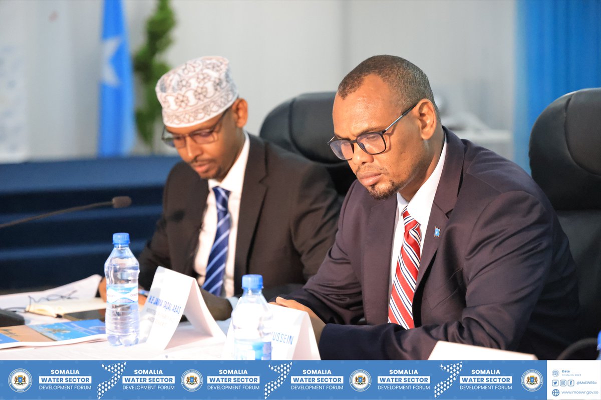 MoEWRSo's tweet photo. The Minister of @CMolfr H.E Hassan Hussein and @Sodma_som commissionaire @MahamuudMoallim made statement remarks at Somalia Water Development Forum, recognizing the vital role of water in food security, livelihoods, and resilience.

#SomaliaWaterForum #WaterForum #Water4Somalia https://t.co/1723rHeOhw