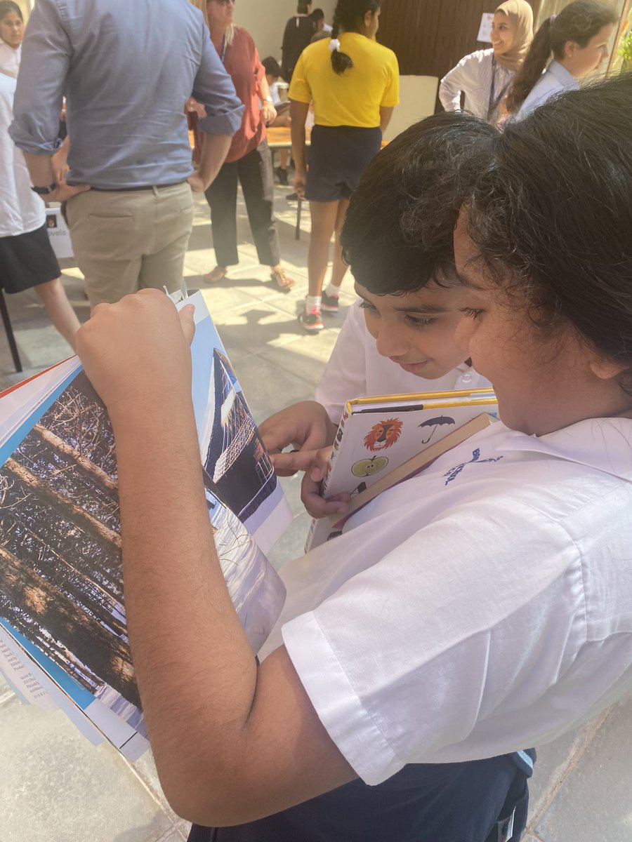 BSMuscatPriDHTL's tweet image. Our @BSMuscatY5 students have been #communityminded this week!. They have been selling donated books in order to raise money for our school charities. All our students were very excited to buy new books in time for #WorldBookDay