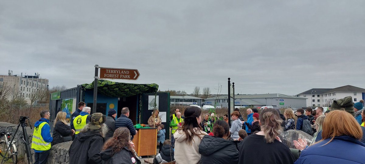 Congratulations to Brendan 'Speedie' Smith on the official launch of the Terryland Forest Outdoor Classroom. 

Brendan is working tirelessly to forester the next generation of "Tuatha of Terryland Forest Park", supported by City Council Parks Dpt, LAWPRO and others.