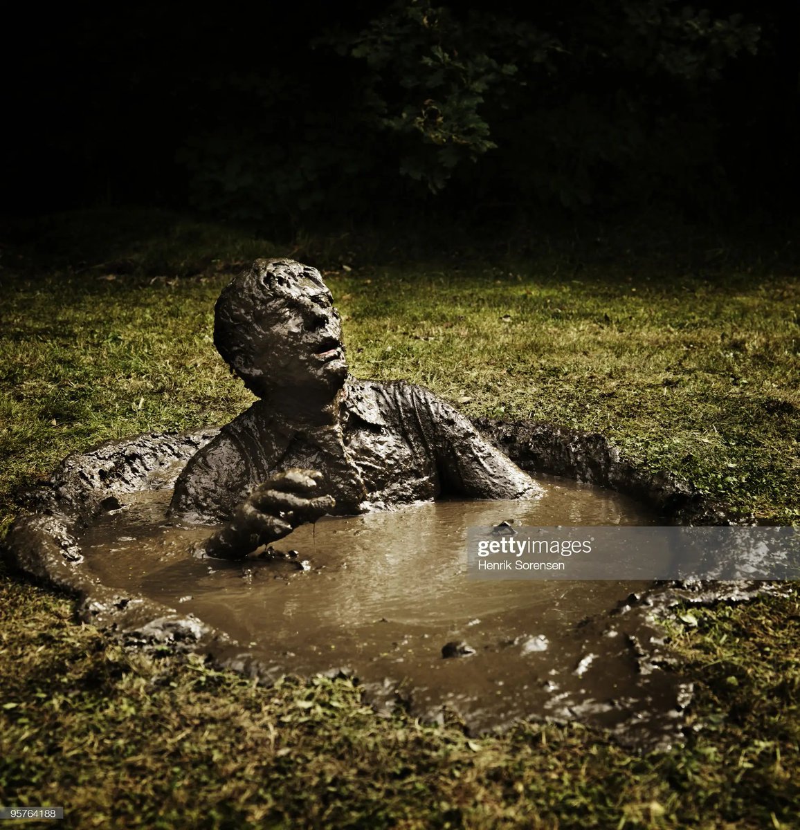 Dark Stock Photos 💀 (@darkstockphotos) on Twitter photo 