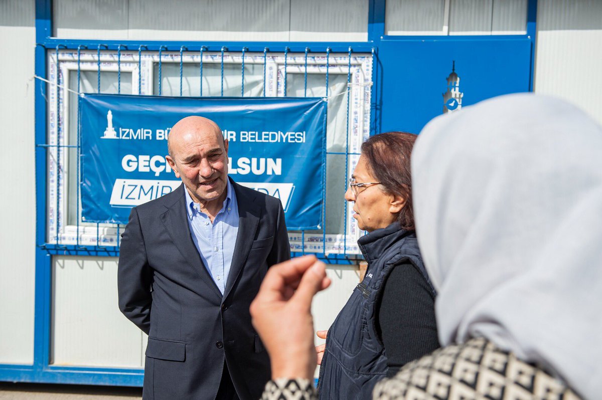 Deneyimlerimizi paylaşacağız ki ortak geleceğimiz aydınlansın.

İzmir depreminden sonra oluşturduğumuz Halk Konut kooperatifçilik modelini, Osmaniye'deki kardeşlerimize aktardık.

Osmaniye yaralarını sarana kadar yanlarında olacağız.