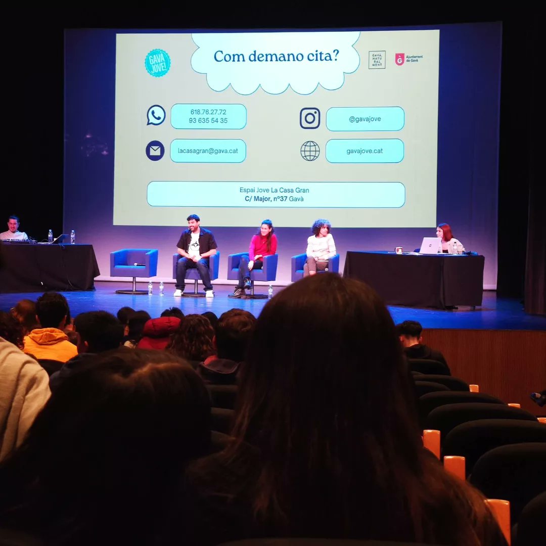 inselcalamot's tweet photo. Avui hem estat presents a la Fira Educ@cció a #Gavà.
▶️ l'alumnat de #batxillerat ha assistit a les xerrades d'#orientacióacadèmica
▶️ hem ofert orientació i informació sobre els nostres #ciclesformatius de #grausuperior
#SomCalamot #BATCalamot #FPCalamot
@gavajove @aj_gava https://t.co/B2SzXueeSY