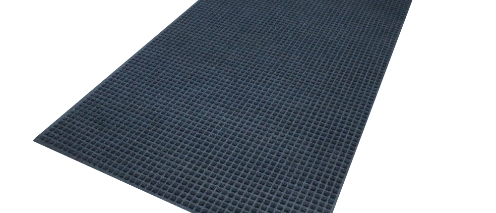 There's no doubt about it -- #FloorMats are some of your most useful investments! We break down how to create the perfect mat rental plan for your business in our #blog. cleanuniforms.com/2023/02/03/how…