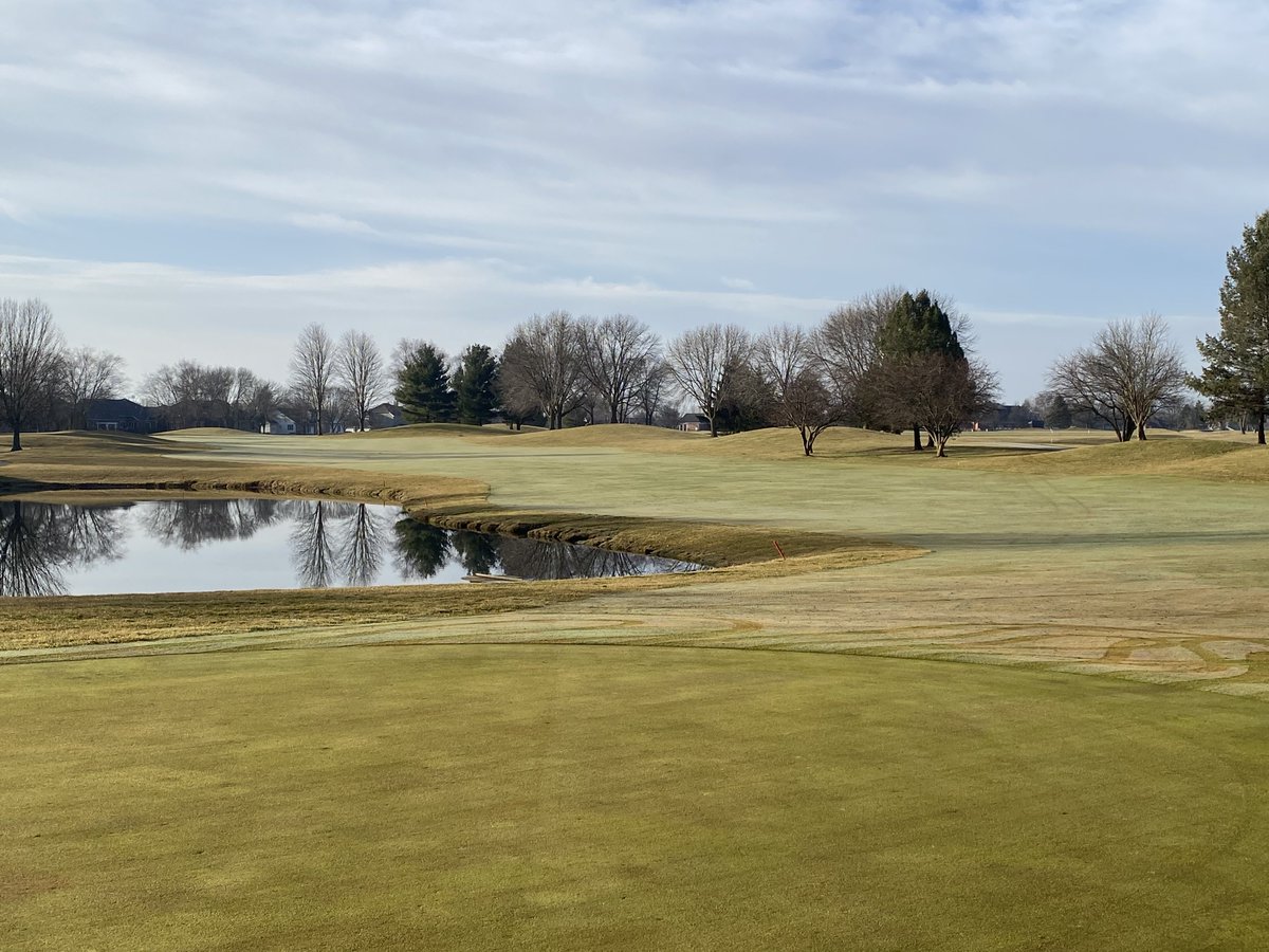 razobe01's tweet photo. Cups changed, greens mowed, flags put out... Course opening up today for members!! Looking forward to my first season at Panther Creek Country Club!! https://t.co/oWdHuhZiW4