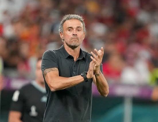 Blue_Footy's tweet photo. Enrique is resisting Brazil's enquiry as he fancies the post at Chelsea and wants to wait for the London club.

{Sport} https://t.co/v8VWAAS7ON