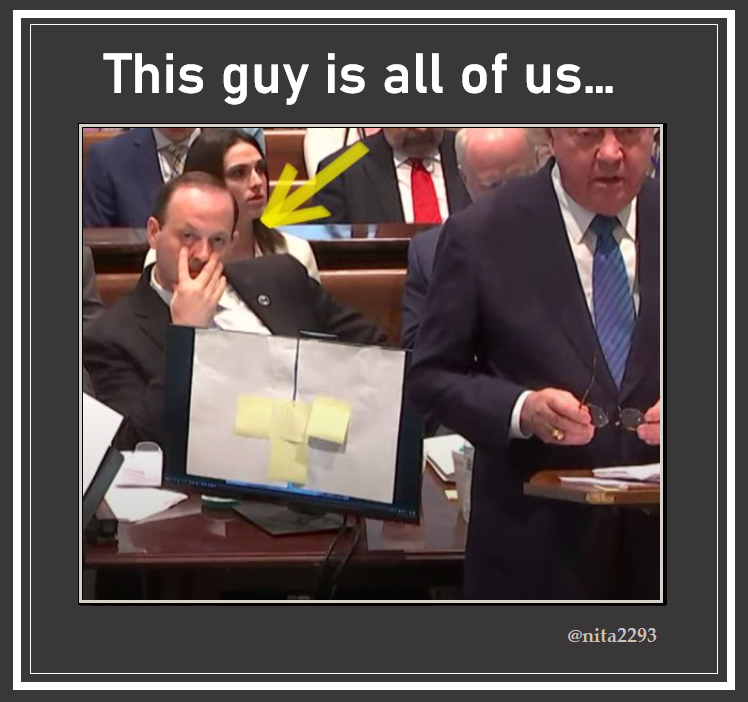 nita2293's tweet photo. @Lilly_in_London A picture is worth a thousand words.😂
#AlexMurdaughTrial #AlexMurdaugh #MurdaughMuders #MurdaughTrial #MurdaughFamily #PaulMurdaugh #MaggieMurdaugh https://t.co/qEBgo6vYF7