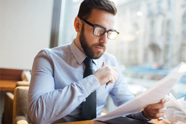 JeffSokolowski1's tweet photo. Read our tips on how you can compare job candidates fairly, spot red flags and recognize potential diamonds in the rough while reviewing #resumes. #hiring https://t.co/flDW3ColkA https://t.co/tHbP5mtMfR