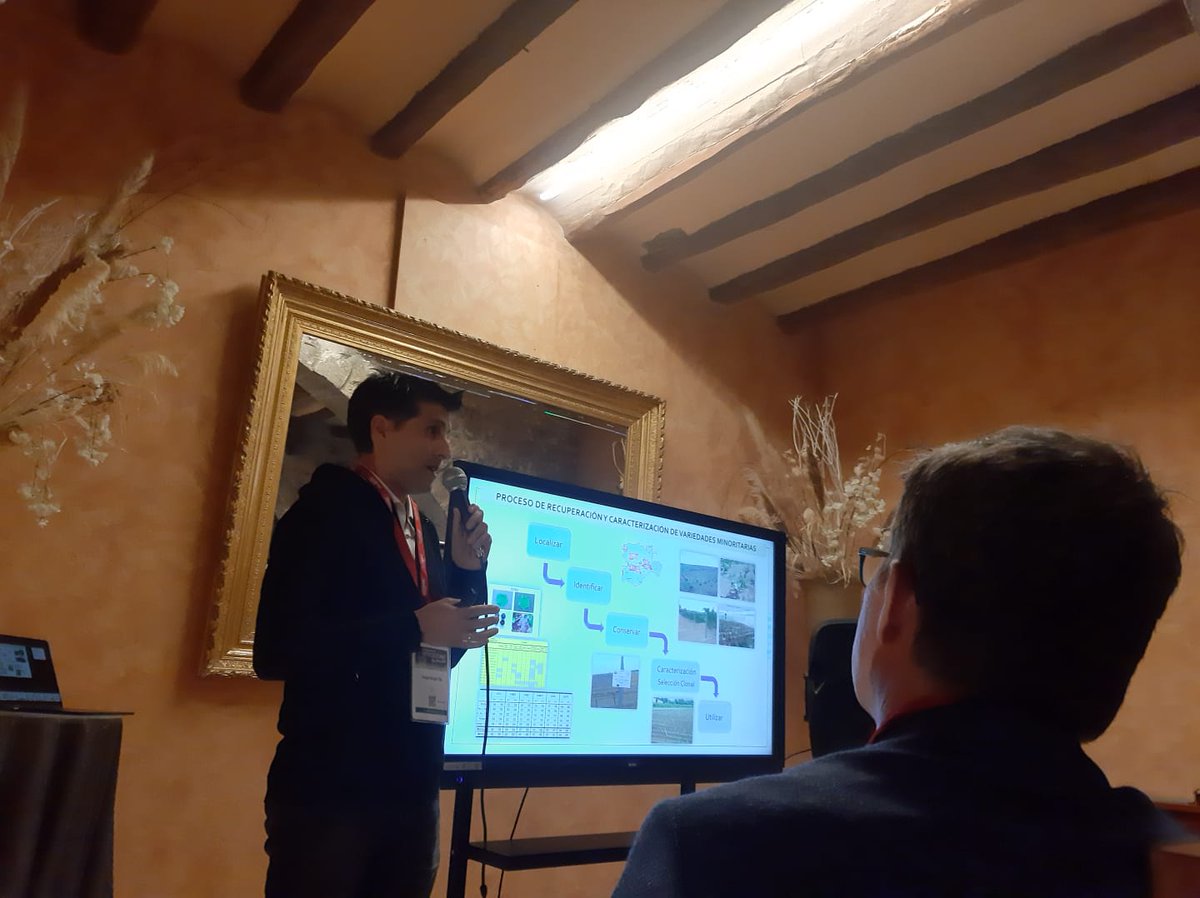 ITACYL's tweet photo. Hoy hablamos sobre "Genética y material vegetal ante los nuevos retos de la #Viticultura" en el I Foro de viticultura Sostenible organizado por @TierrasDigital en Vilafranca del Penedés.
Se ha realizado una cata de #VariedadesResistentes del proyecto #Viticom @Agromillora_#ITACyL https://t.co/0OgNpoLvZ9