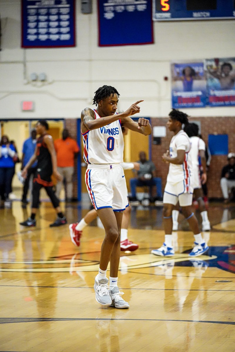 northmeckbball's tweet photo. No hiding once it’s that time 🤫⏰ 

#WeAreNorth #RedemptionTour #VIKING4LIFE https://t.co/0zhwfzqVyt