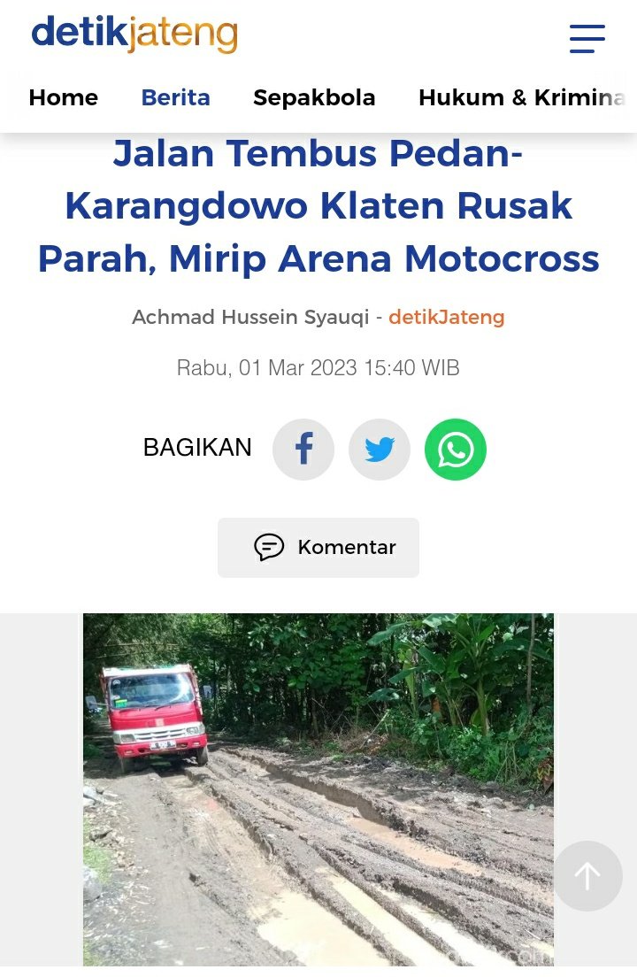 Catatan_ali7's tweet photo. Rezim Saat Ini Bersama Cecunguk nya Bangga bangun TOL ribuan kilometer padahal jalan TOL Itu untuk orang kaya yang punya mobil

Jalan di berbagai desa mereka lupakan seakan Tidak Peduli 

Jalan RUSAK PARAH Dan HANCUR itu sudah hal biasa Di indonesia Terutama DI KLATEN JAWA TENGAH https://t.co/M6dxv79DUq