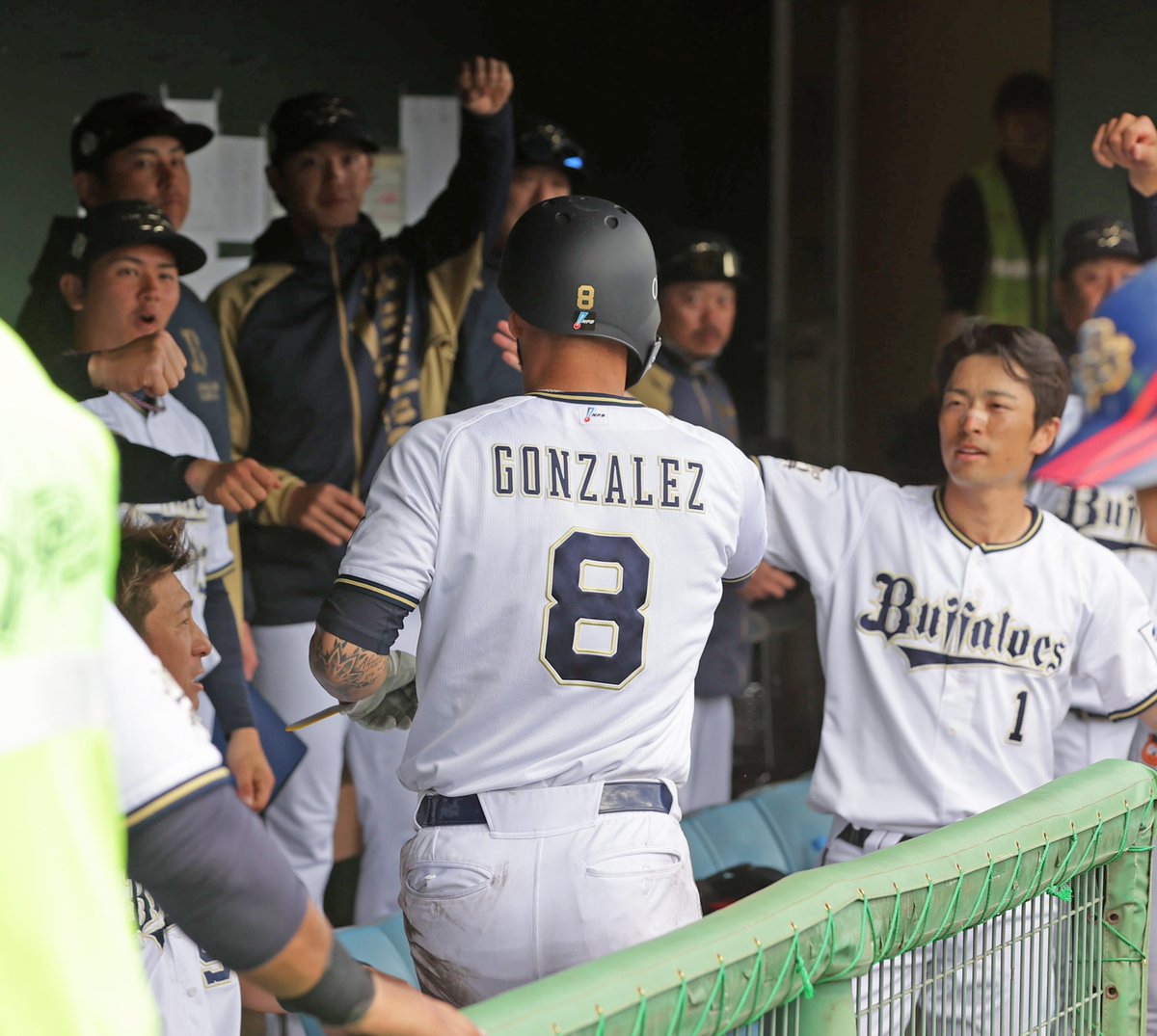hochi_orix's tweet photo. 西武戦より
あわや本塁打というフェンス直撃の二塁打を放った #ゴンザレス 選手⚾️
#マーゴ
#Bs2023 #ORIX #MYZ23 #宮崎 #球春みやざきベースボールゲームズ #lions https://t.co/1wOqYbKqoZ