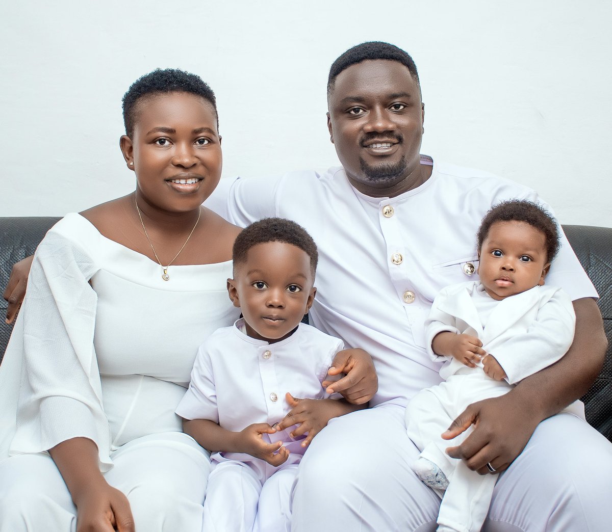 Lionnn_1's tweet image. Mᴀʏ ᴛʜᴇ ᴍᴏɴᴛʜ ᴏғ Mᴀʀᴄʜ Mᴀᴛᴄʜ ᴜs ᴛᴏ ᴠɪᴄᴛᴏʀʏ. 🙏🏾 Fᴀᴍɪʟʏ ᴋᴇᴇᴘs ʏᴏᴜ ɢᴏɪɴɢ. #theAhenkorahs 💋#completeus 👨‍👩‍👦‍👦 #Godisinvolved