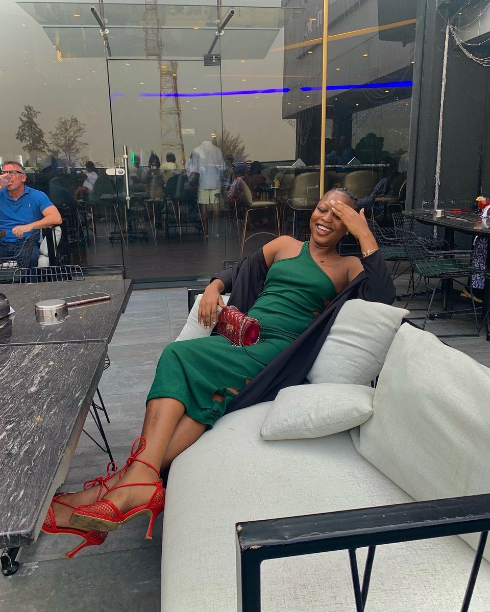 zeeyahpretty's tweet photo. It’s a “diaspora” season 

Mood: I’m trending I don’t know why 🥹 https://t.co/9FV6bmFE6Z