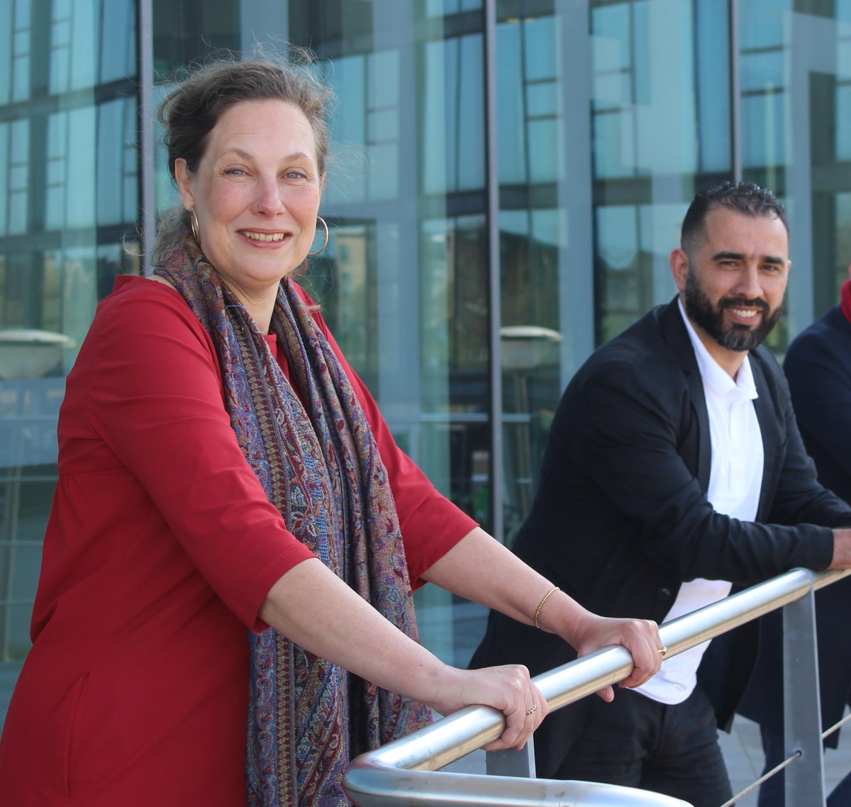 Na 9 intensieve en succesvolle jaren als <a href="/PvdA/">Partij van de Arbeid</a> raadslid neemt Petra Verhoef afscheid van de Raad van <a href="/Lansingerland/">Gem. Lansingerland</a>. Haar opvolger is Hamid Azzouzi die als raadscommissielid al 5 jaar lid is van de fractie. Waarom Petra de raad vaarwel zegt, lees je hier: lansingerland.pvda.nl/nieuws/petra-v…