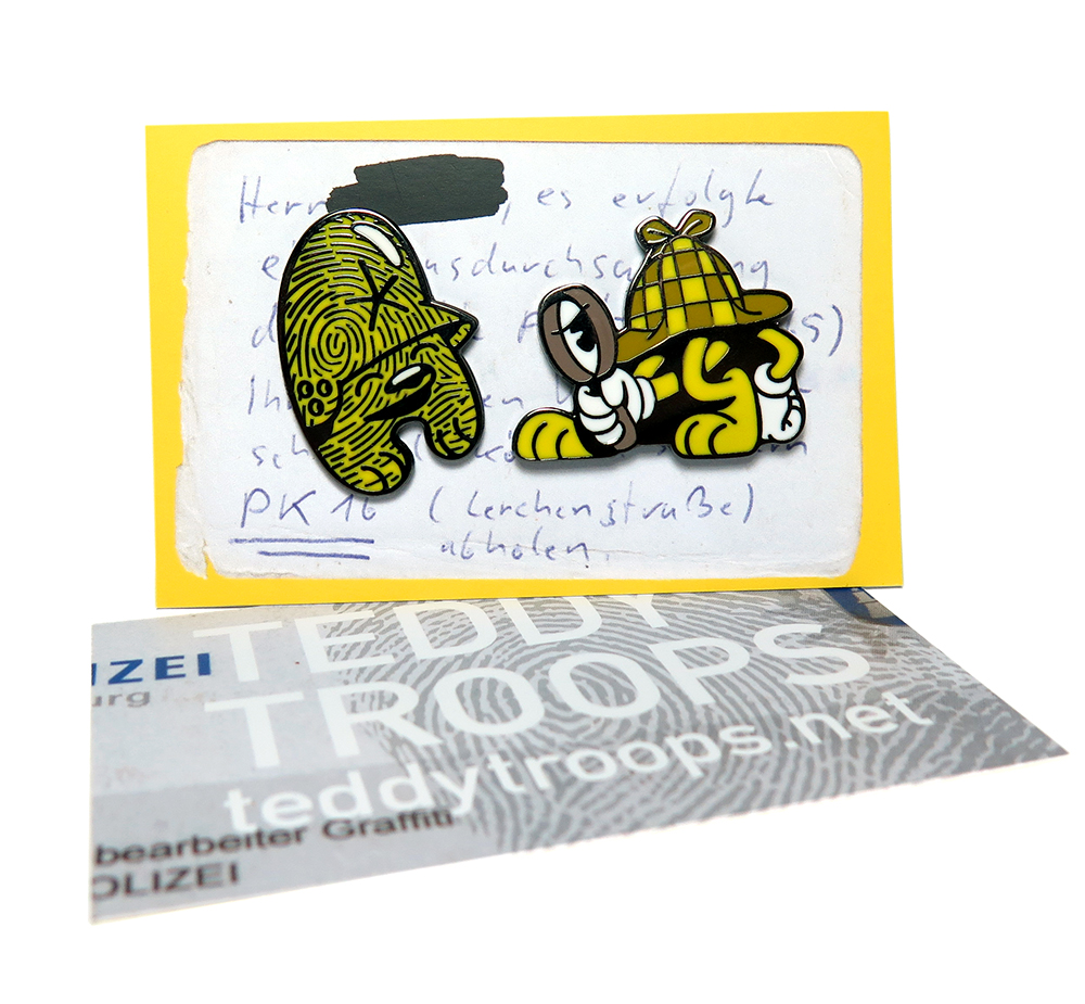 Hausdurchsuchung* / pin set

*based on real life events / from the archives

#teddytroops #fingerprint #pingame