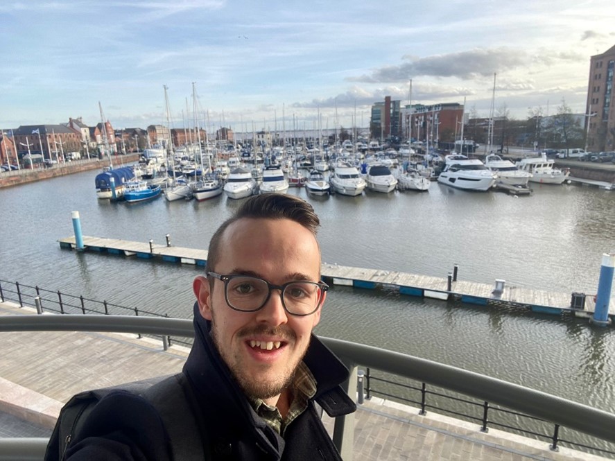 🤳Here’s a #morningcommute view from our Steering Group’s <a href="/PhilWinterMMC/">Phil Winter</a> 

How good does Hull’s marina look!? 

We can’t wait for sunny spring mornings now March is here! 

What does your morning commute look like?