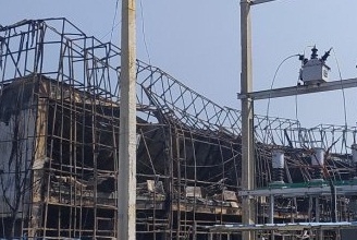 ians_india's tweet photo. #Foxlink, a unit of Taiwan's Cheng Uei Precision Industry Co Ltd, said to Taiwan Stock Exchange that it is still looking into cause of fire at its facility in Tirupati district of #AndhraPradesh. The company also informed the Exchange that it is working hard to resume production. https://t.co/3FLphMEVf8
