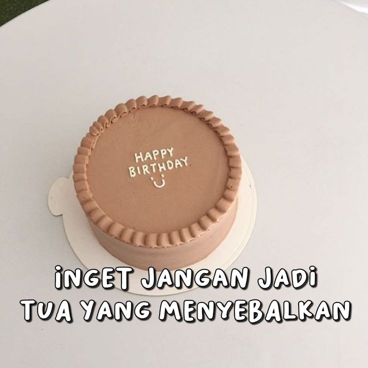chroneosaurs's tweet photo. ✉️ : @wonovanhouten 

Abah, selamat ulang tahun. Pergi kemana pun, jangan lupa jaga kesehatan dan bahagia. Thank you for all memories you give to me. Jangan jadi tua yang menyebalkan ya. Kalo mau pergi, nggak usah pamit! Gak akan rela gue sebenernya. Sayang abah banyak banyak. https://t.co/U9o3p3zCDj