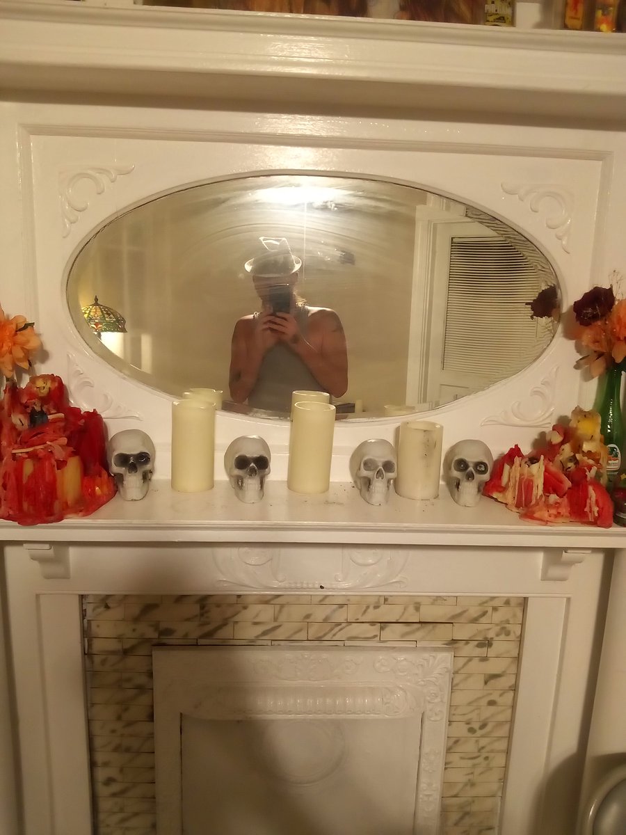 chap_willi's tweet image. Santa Morte dropping soon