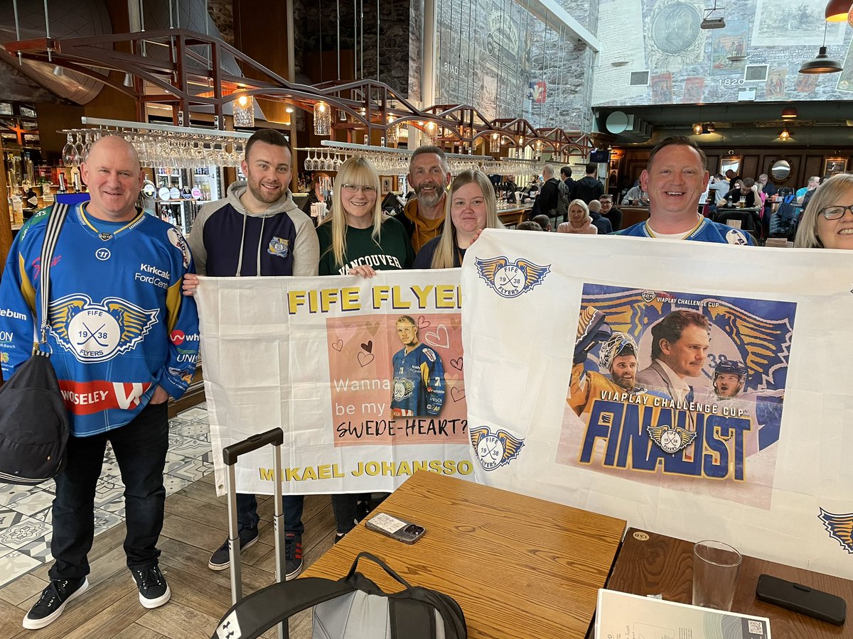 EDI_Airport's tweet image. 🏒 | Great to see @FifeFlyers fans heading out to Belfast for tonight’s Challenge Cup Final. 

Good ‘puck’ to the Flyers and everyone heading out to cheer them on!