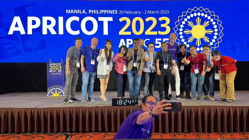 irrashai's tweet photo. NOGs represent 🙌 #apricot2023 https://t.co/Fc1LpSqTjN
