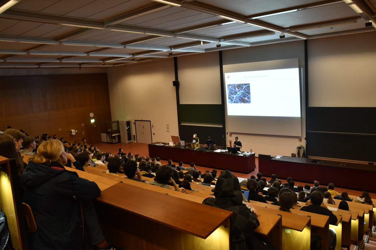 KnowTechUHH's tweet photo. 🗣️ From the Knowledge Technology group's participation in last week's #Unitag in Hamburg.
Our group showed artificial neural networks in theory and applied them to the #NICO robot. 🤖
#AI #Robotics #deeplearning https://t.co/0RDAHArpkW
