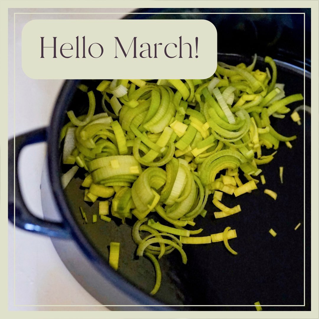 There are many vegetables in season this month including leeks – particularly relevant today on St David’s Day. Leeks are a rich source of antioxidants. They also contain water and soluble fibre, including prebiotics, which help to keep your gut healthy. 

#StDavidsDay #Wales