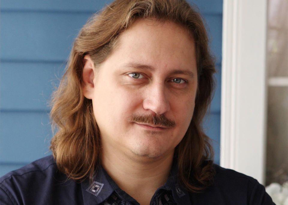 univbordeaux's tweet photo. Dmytro Minchenko est ukrainien et chercheur en oncologie pédiatrique, actuellement accueilli au sein du @BordeauxBric en tant que bénéficiaire du programme national d’accueil en urgence des scientifiques en exil (PAUSE) - portrait :
https://t.co/57QhqEK1v8 https://t.co/zi9mL4NXRD