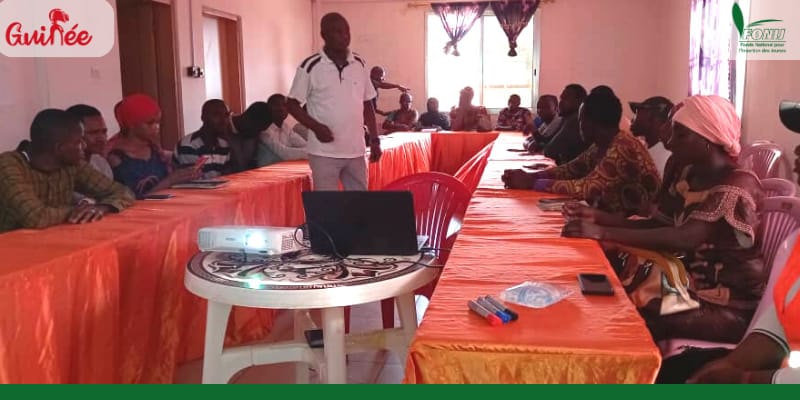 FONIJGUINEE's tweet photo. #FORMATION !
Lundi 27/03/2023, la Direction Générale du #FONIJ à travers son Service Conseil, Formation et accompagnement a officiellement lancé la formation des Jeunes détectés par le #FONIJ à Kankan Nabaya.
#FONIJ, une jeunesse épanouie, un avenir radieux. https://t.co/MsX6Bm557r