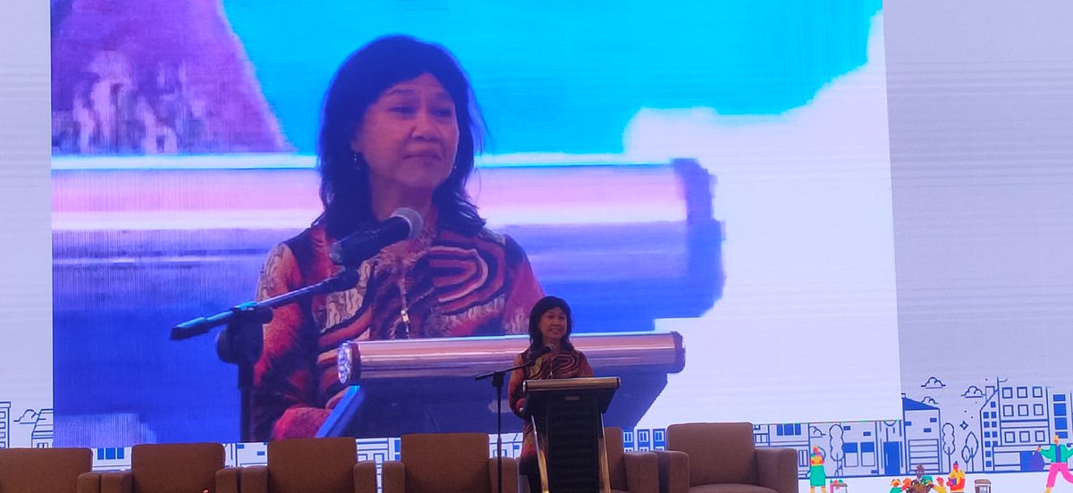 cricproject's tweet photo. Dr. Bernadia Tjandradewi @BernadiaIrawati closes today's event and hopes 10 pilot cities could become references for other cities - not only in Indonesia but also in Asia Pacific - in developing climate mitigation and adaptation actions. @uclgaspac #CRICProject #UCLGASPAC https://t.co/bRoByJRCMm
