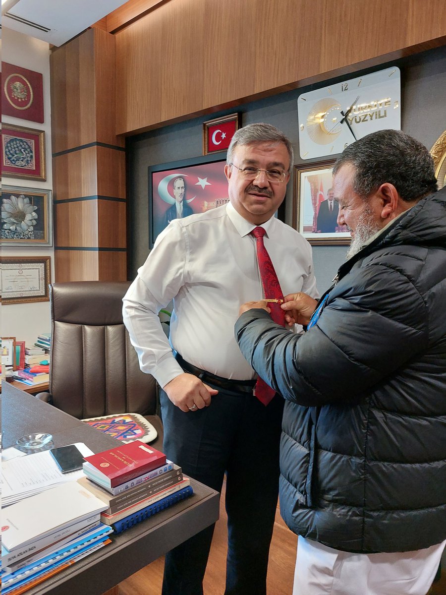 📍TBMM

Milletimizin Meclisi'nde bizleri ziyarete gelen Dişli Belediye Başkanımız Süreyya Güvenir, belde eşrafından kaptanımız ve hemşehrilerimize nazik ziyaretlerinden dolayı teşekkür ediyorum.
