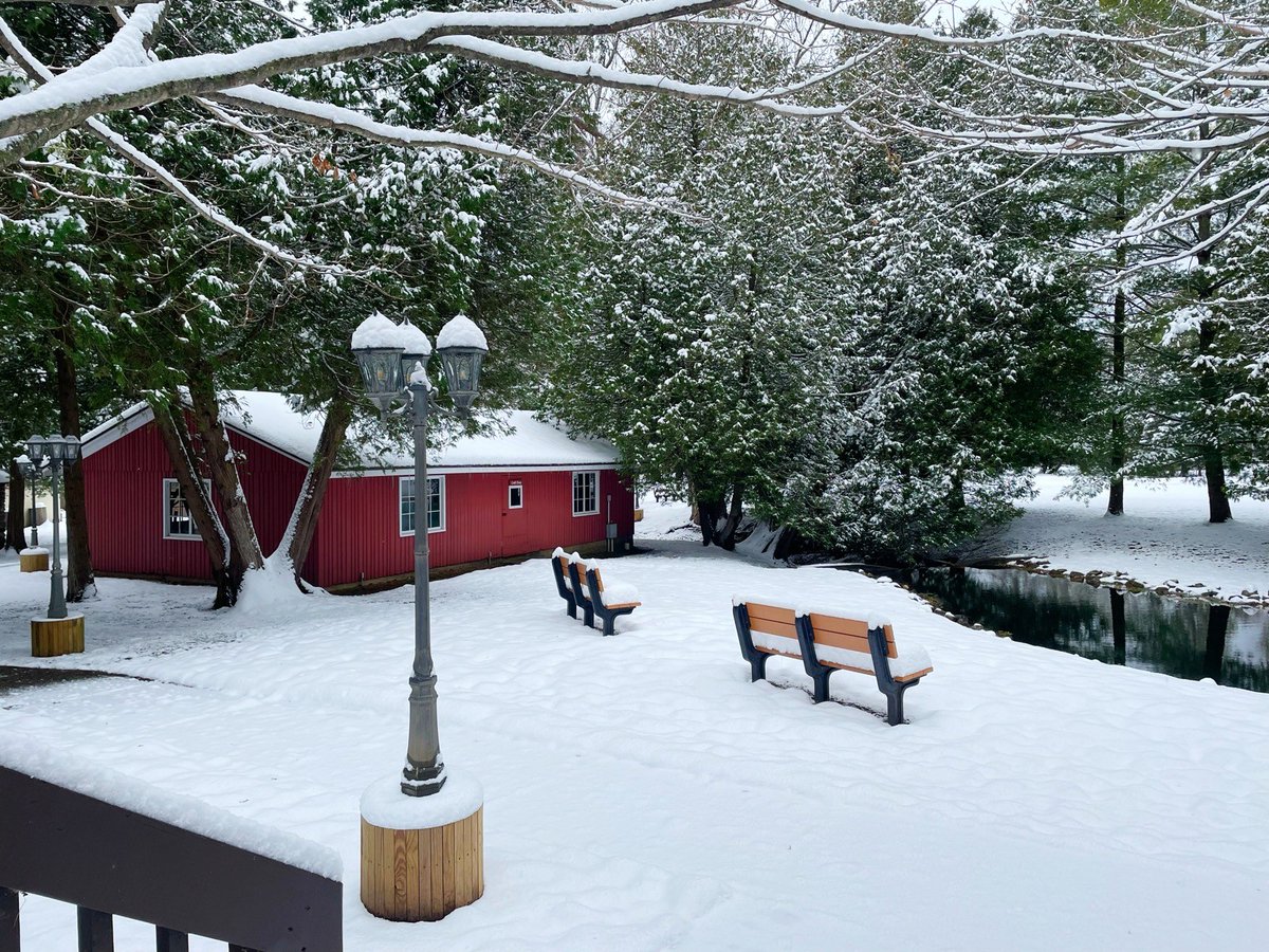 LittleEdenCamp's tweet photo. Come and experience Little Eden in the winter!  We would love to host you this winter for a fun family getaway.  Give KJ a call to set up a reservation at 231-889-4294 or email guestservices@littleeden.org.  #LittleEdenCamp https://t.co/mOR4lyWNAg