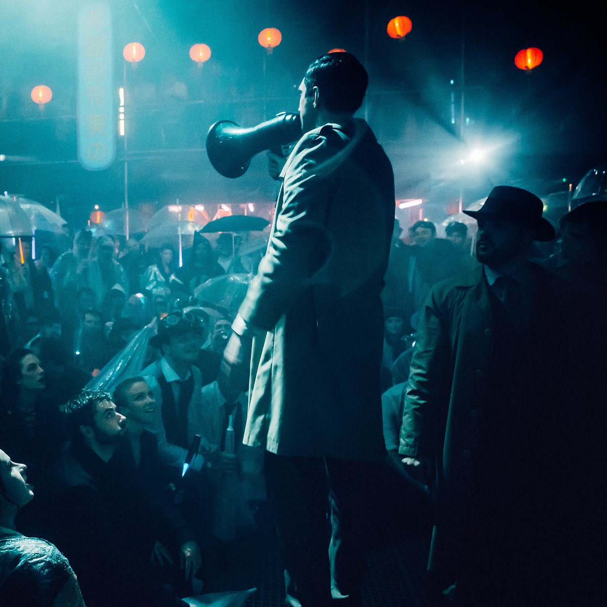 secretcinema's tweet photo. Five years ago, we welcomed audiences into the dystopian neon-lit streets of Los Angeles…

Did you dance in the acid rain? Did you get busted by the LAPD on a replicant raid? Did you see things people wouldn’t believe? 

📷 Luke Dyson https://t.co/r11zoYoJ2e