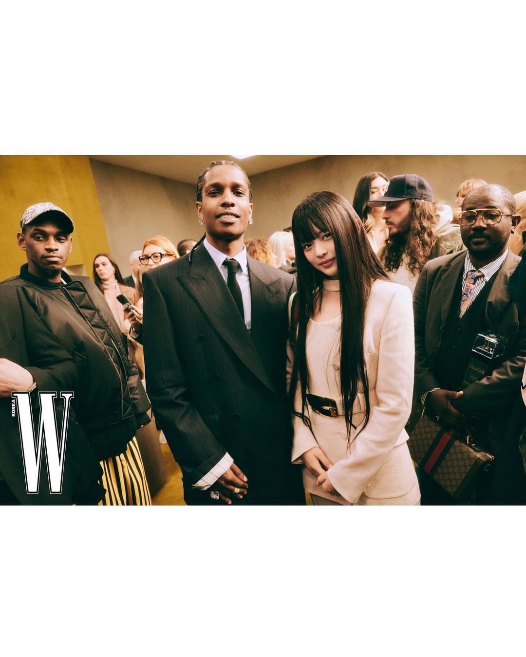 FqITBi9aMAAqJjW?format=jpg&name=large